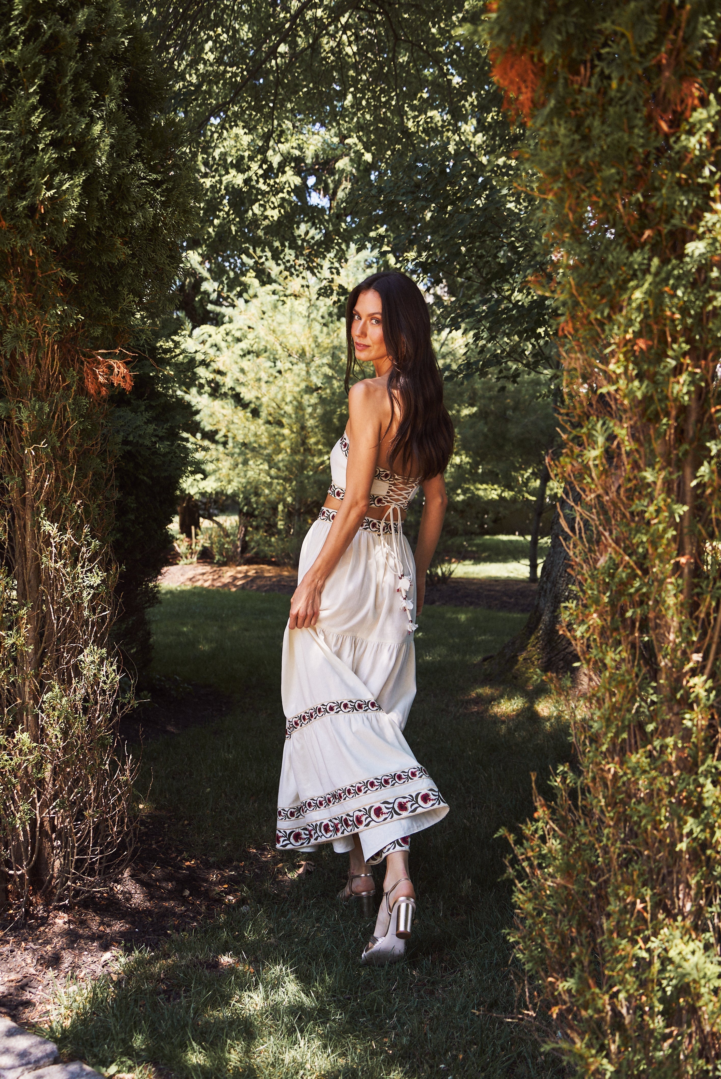 Carnation Crop Top - Ivory & Red Tops - Bustier & Embroidered Rosewater House