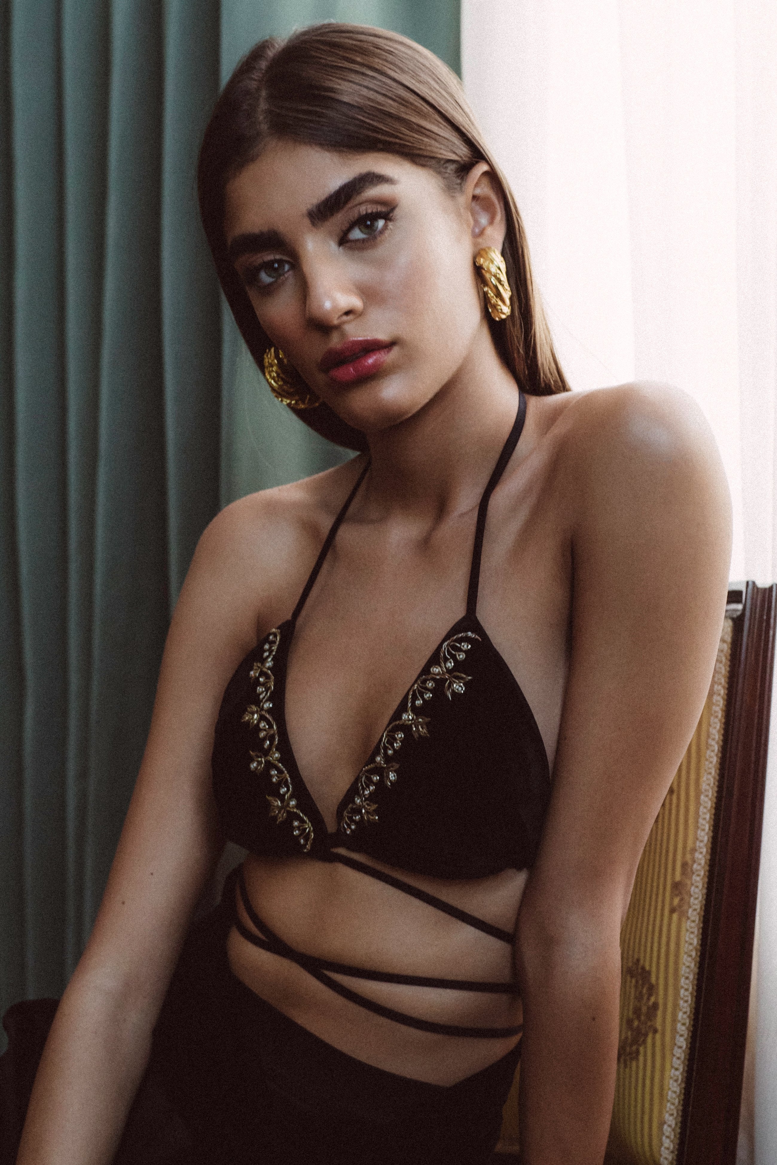 Ivy Embroidered Bralette - Black Rosewater House