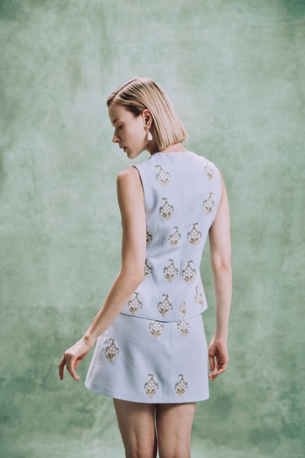 Sarv Vest - Blue & White Rosewater House