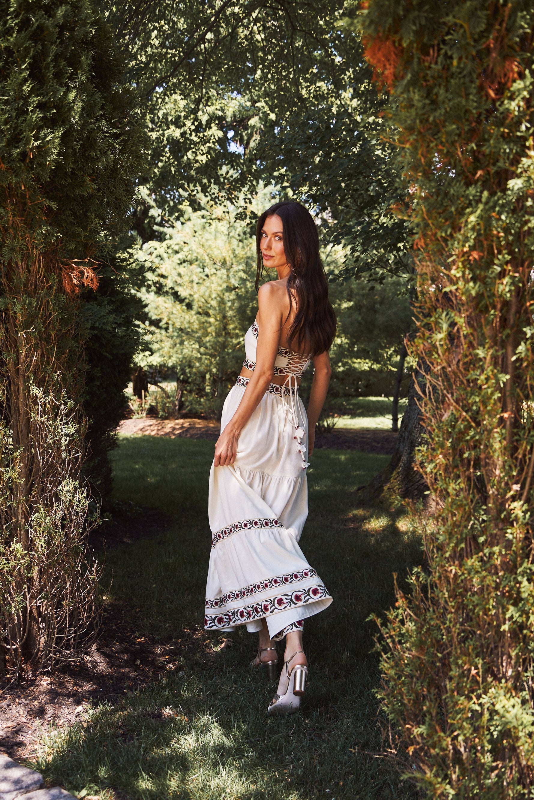 Carnation Crop Top - Ivory & Red Tops - Bustier & Embroidered Rosewater House