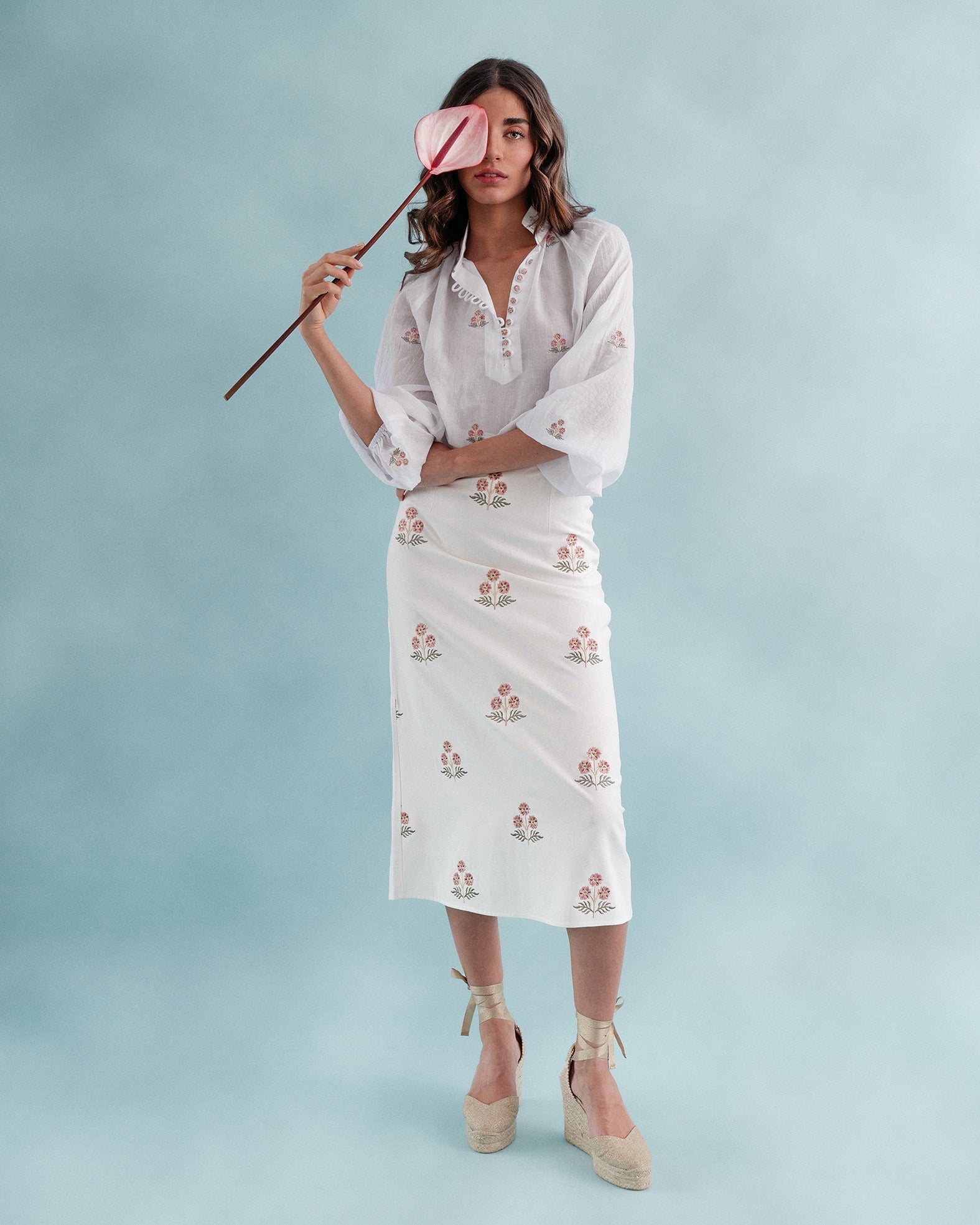 Yalda skirt - Naz Embroidered Offwhite & Pink Bottoms - Skirts Rosewater House
